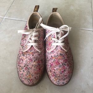light pink doc martens